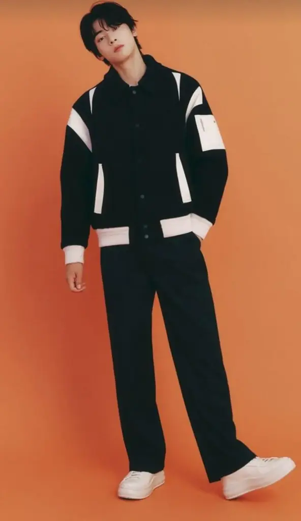 Monochrome Motion Set (S)