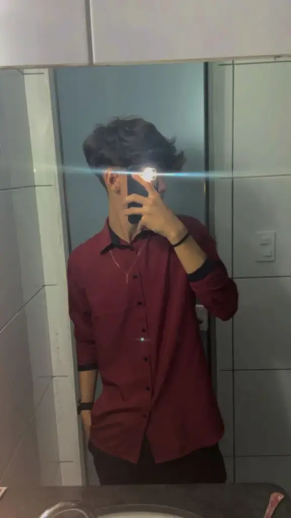 Mirror-Ready Elegance